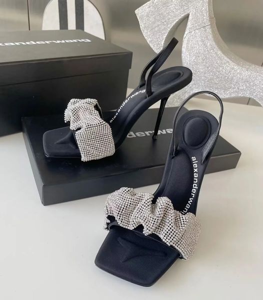 summer luxury a-wang sandals shoes black pvc julie women slip on high heels crystal strappy luxury party wedding lady nice footwear eu35-40
summer luxury a-wang sandals shoes black pvc julie women slip on high heels crystal strappy luxury party wedding lady nice footwear eu35-40