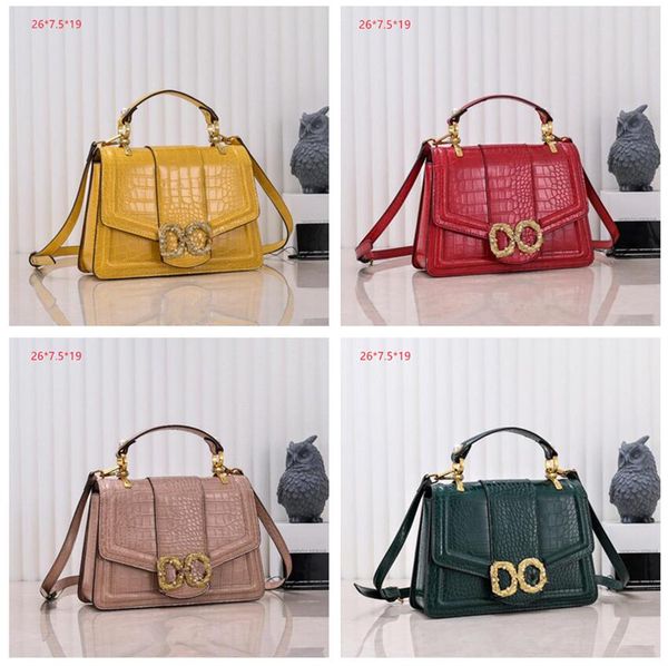5a quality woman handbag dgity designer bag shoulder bags leather lady handbags gold chain messenger bag fashion purse socialite, Black
5a quality woman handbag dgity designer bag shoulder bags leather lady handbags gold chain messenger bag fashion purse socialite, Black