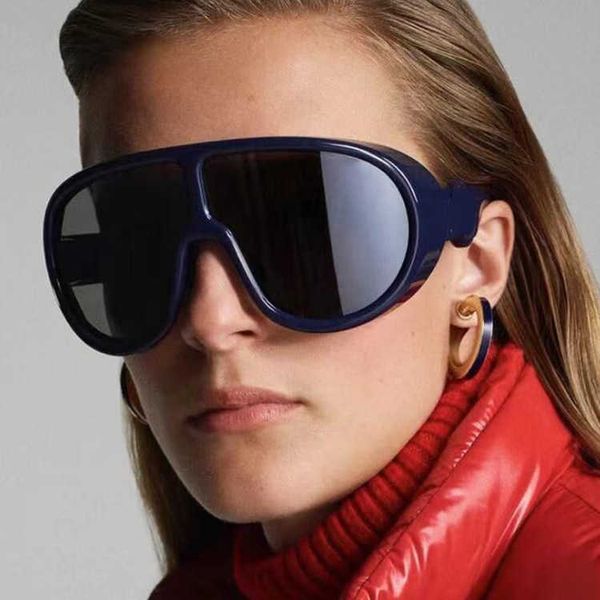 fashion designer cool sunglasses thick edge one-piece sunglasses 2021 new integrated big frame dazzle color skiing uv protection, Silver
fashion designer cool sunglasses thick edge one-piece sunglasses 2021 new integrated big frame dazzle color skiing uv protection, Silver