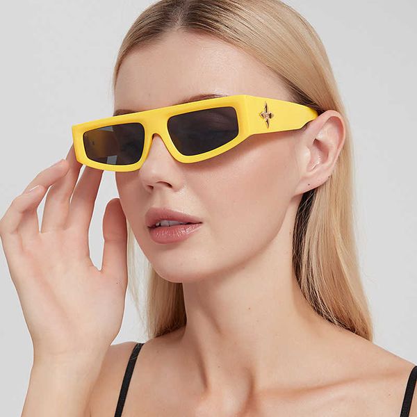 fashion designer cool sunglasses internet celebrity cat eyes thick frame leaf legs hip-hop style sun shading for men and women, Silver
fashion designer cool sunglasses internet celebrity cat eyes thick frame leaf legs hip-hop style sun shading for men and women, Silver