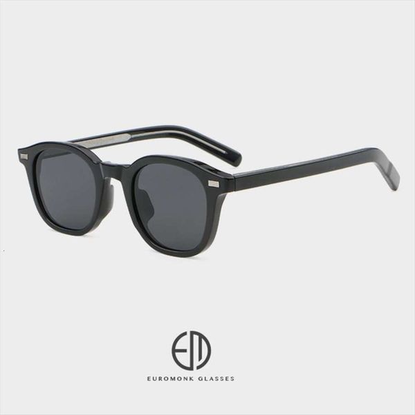 retro proprionic acid pin in sunglasses small frame big brand fashionable mens womens, White;black
retro proprionic acid pin in sunglasses small frame big brand fashionable mens womens, White;black