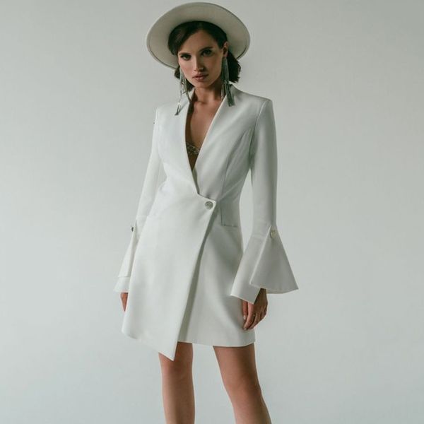 two piece dress summer short suit for women single button pagoda sleeve casual skirt white office clothing 230826
two piece dress summer short suit for women single button pagoda sleeve casual skirt white office clothing 230826