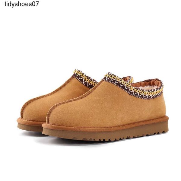 australia snow boots for women one footed men's hooded shoes leather and fur integrated ugglies for women henan sangpo in winter tazz, Black
australia snow boots for women one footed men's hooded shoes leather and fur integrated ugglies for women henan sangpo in winter tazz, Black