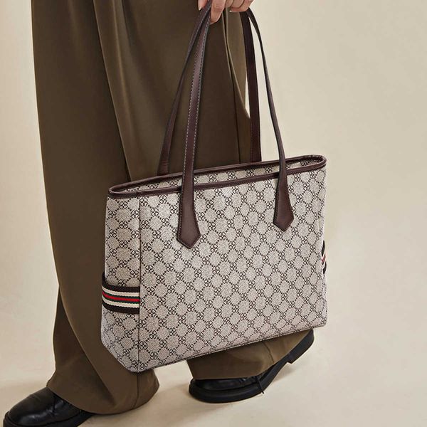 women's 2023 new western style printed shoulder bag large capacity underarm bag handbag women's bag tote bag
women's 2023 new western style printed shoulder bag large capacity underarm bag handbag women's bag tote bag