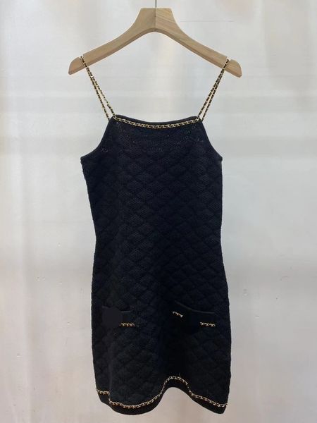 809 2023 autumn brand same style sweater sleeveless crew neck pullover fashion womens clothes womens dl6, White;black
809 2023 autumn brand same style sweater sleeveless crew neck pullover fashion womens clothes womens dl6, White;black