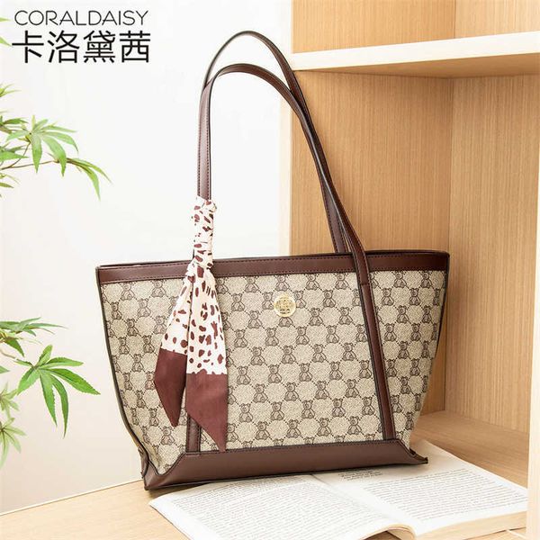 large capacity with silk towelnew bag women's versatile printed tote bag shoulder bag handbag underarm bag
large capacity with silk towelnew bag women's versatile printed tote bag shoulder bag handbag underarm bag