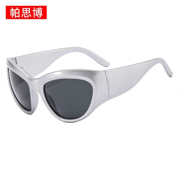fashionable uv resistant trendy y2k glasses personalized sunglasses, White;black
fashionable uv resistant trendy y2k glasses personalized sunglasses, White;black