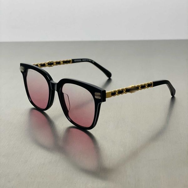 sunglasses designer fashion women's letter high version plain face black frame eyeglass frame flat light myopia mirror anti blue light, White;black
sunglasses designer fashion women's letter high version plain face black frame eyeglass frame flat light myopia mirror anti blue light, White;black