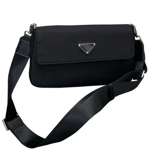 messenger bags purses leisure women's bag leisure simple wide shoulder strap crossbody bag nylon fabric small square bag fashion chain
messenger bags purses leisure women's bag leisure simple wide shoulder strap crossbody bag nylon fabric small square bag fashion chain