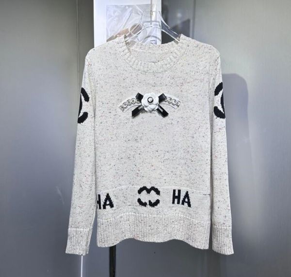 women's sweaters fashion long sleeve knitwear women brand cc designer sweaters, White;black
women's sweaters fashion long sleeve knitwear women brand cc designer sweaters, White;black