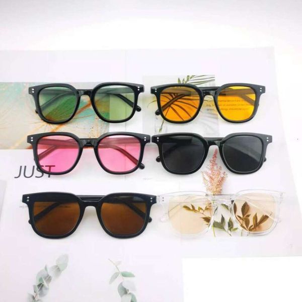 polarized sunglasses outdoor style fashion retract glasses korean gm for men and women wholesale, White;black
polarized sunglasses outdoor style fashion retract glasses korean gm for men and women wholesale, White;black