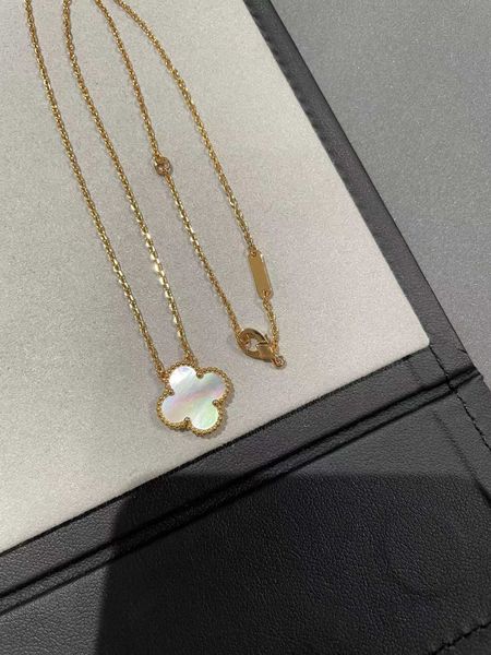 designer bracele vcat fashion pendant luxury jewelry diamond gold necklace ring clover women accessories high edition natural fritillaria re, Silver
designer bracele vcat fashion pendant luxury jewelry diamond gold necklace ring clover women accessories high edition natural fritillaria re, Silver