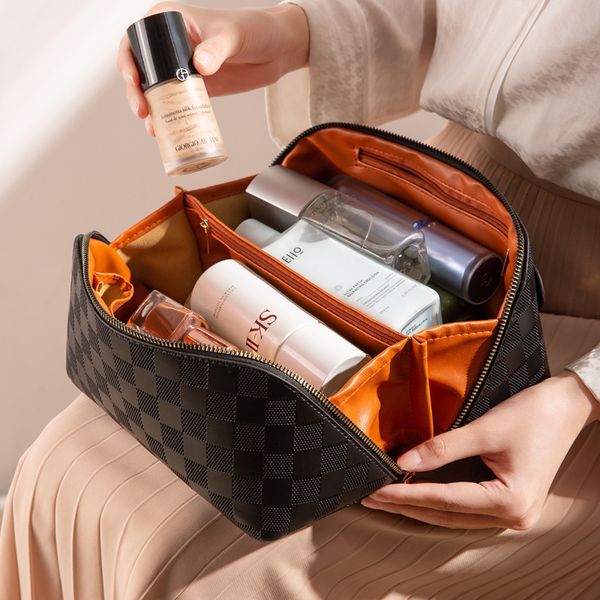 cosmetic bags cases pu pillow bag outdoor makeup bag women toiletries organizer women cosmetic bag waterproof female plaid storage make up c
cosmetic bags cases pu pillow bag outdoor makeup bag women toiletries organizer women cosmetic bag waterproof female plaid storage make up c