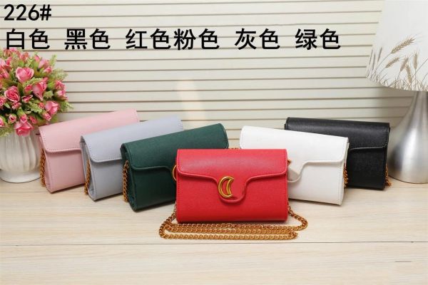 2023 pattern leather handbag woc chain wallet card bag women luxurys fashion designers bags female girl handbags one shoulder diagonal span
2023 pattern leather handbag woc chain wallet card bag women luxurys fashion designers bags female girl handbags one shoulder diagonal span