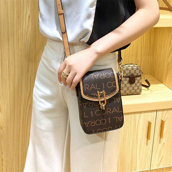 messenger bags purses fashionbag new women's crossbody bag one sling shoulder bag long phone bag small square bag
messenger bags purses fashionbag new women's crossbody bag one sling shoulder bag long phone bag small square bag