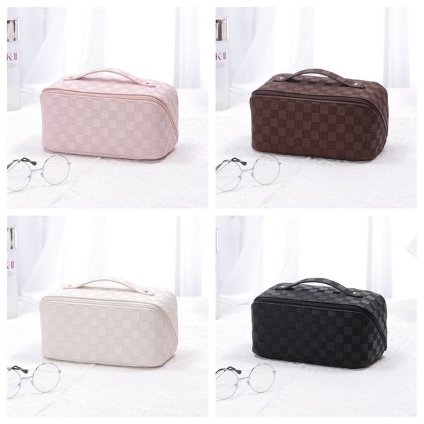 beautiful cosmetic bag, toilet bag, women's travel bag, clutch, handbag, wallet