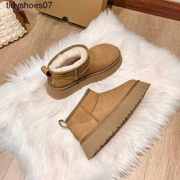 australia snow boots women's thick sole fur one piece flat bottom snow cotton ugglies female winter mulberry slope in henan, Black
australia snow boots women's thick sole fur one piece flat bottom snow cotton ugglies female winter mulberry slope in henan, Black
