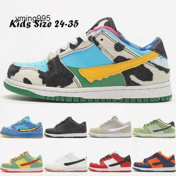 sb kids toddler running shoes low designer shadow chunky dunky blue bear chicago summit white civilists boys girls sneakers size 24-35, Black;red 
sb kids toddler running shoes low designer shadow chunky dunky blue bear chicago summit white civilists boys girls sneakers size 24-35, Black;red