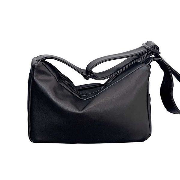 clearance purse autumn and winter crossbody large capacity bag women's fashion korean edition postman bag solid color women's shou
clearance purse autumn and winter crossbody large capacity bag women's fashion korean edition postman bag solid color women's shou