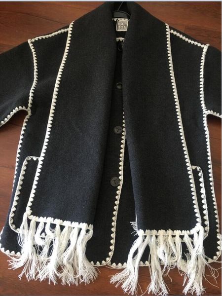 23 autumn/winter new double sided niemai tassel scarf loose relaxed embroidered jacket coat mid length, Black
23 autumn/winter new double sided niemai tassel scarf loose relaxed embroidered jacket coat mid length, Black