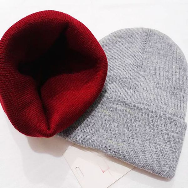 5pcs autumn winter man beanie black greycool fashion hats woman knitting ha t warm h at classic cap brand knitted hat 7colors balck red whit, Blue;gray
5pcs autumn winter man beanie black greycool fashion hats woman knitting ha t warm h at classic cap brand knitted hat 7colors balck red whit, Blue;gray
