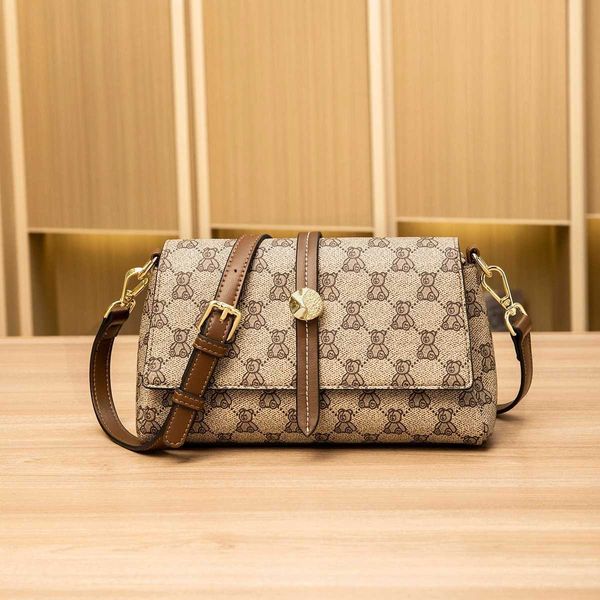 selling bear printed one-shoulder messenger bag for women's new style small square bag with versatile color contrast
selling bear printed one-shoulder messenger bag for women's new style small square bag with versatile color contrast