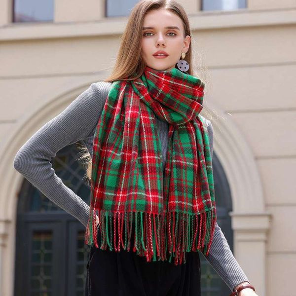 winter scarf contrasting colors plaid couples shawl versatile temperament warm lady, Blue;gray
winter scarf contrasting colors plaid couples shawl versatile temperament warm lady, Blue;gray
