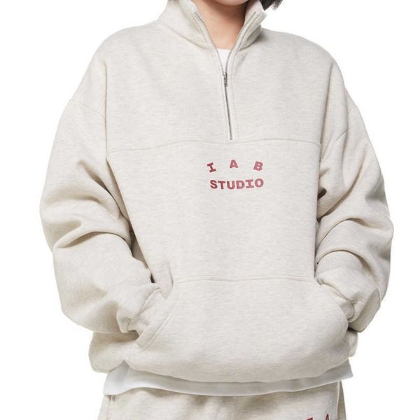 men's jackets iab studio korea chamber half zip print letters loose casual pluffered sweater stand neck coat, Black;brown
men's jackets iab studio korea chamber half zip print letters loose casual pluffered sweater stand neck coat, Black;brown