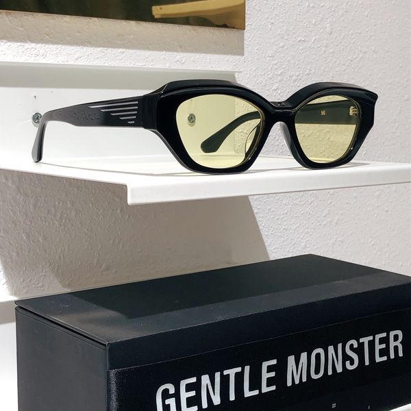 new square gentle monster sunglasses, white color matching, high-end designer sunglasses, women's spicy girls, retro men's sunglas, White;black
new square gentle monster sunglasses, white color matching, high-end designer sunglasses, women's spicy girls, retro men's sunglas, White;black