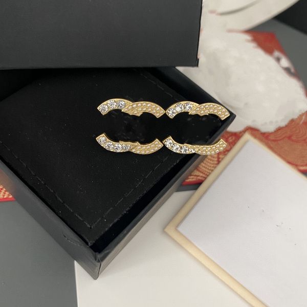 20style trendy double letters stud luxury designer earring channel geometric women round crystal rhinestone pearl earrings ccity wedding par, Golden;silver
20style trendy double letters stud luxury designer earring channel geometric women round crystal rhinestone pearl earrings ccity wedding par, Golden;silver