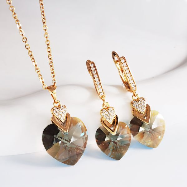 ladies jewelry necklaces and earring set made with crystals from austria for women party bijoux new arrival heart jewellery sets, Silver
ladies jewelry necklaces and earring set made with crystals from austria for women party bijoux new arrival heart jewellery sets, Silver