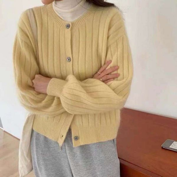 winter raccoon velvet cardigan outer gray mohair sweater womens lazy style design sense small t shirt, White;black
winter raccoon velvet cardigan outer gray mohair sweater womens lazy style design sense small t shirt, White;black