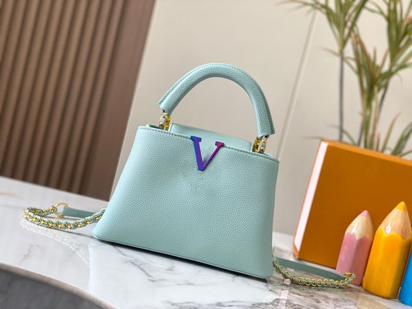luxury capucines tote bag shoulder wallet designer bags letter v crossbody bag women fashion leather handbag classic style simple three size
luxury capucines tote bag shoulder wallet designer bags letter v crossbody bag women fashion leather handbag classic style simple three size