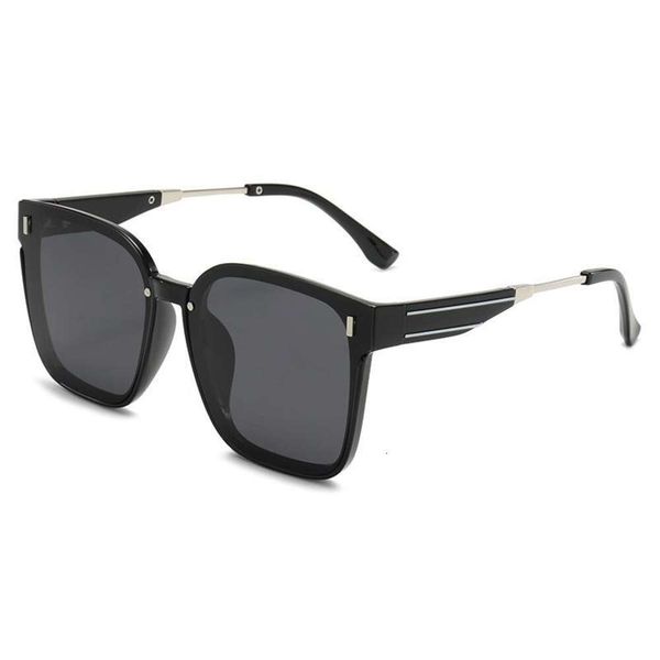 square large framed polarized sunglasses for women unique anti ultraviolet, White;black
square large framed polarized sunglasses for women unique anti ultraviolet, White;black