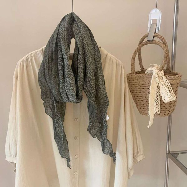 spring and autumn style wraps japanese retro floral cotton scarf korean all matching literary warm long shawl, Blue;gray
spring and autumn style wraps japanese retro floral cotton scarf korean all matching literary warm long shawl, Blue;gray