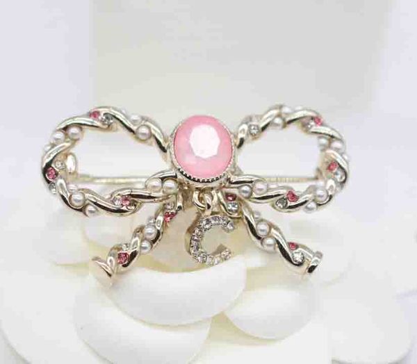 2023 luxury quality charm drop earring brooch butterfly shape with pink and diamond in 18k gold plated have box stamp ps7564b, Golden
2023 luxury quality charm drop earring brooch butterfly shape with pink and diamond in 18k gold plated have box stamp ps7564b, Golden