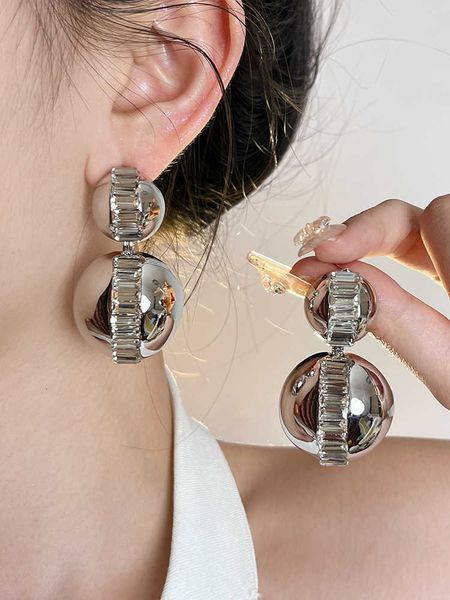 Designer Earrings SL Luxury Top Summer New Gradient Water Diamond Ball Mirror Exaggerated earrings Elegant Charm High Grade Earrings Female Accessories Jewelry
Designer Earrings SL Luxury Top Summer New Gradient Water Diamond Ball Mirror Exaggerated earrings Elegant Charm High Grade Earrings Female Accessories Jewelry
