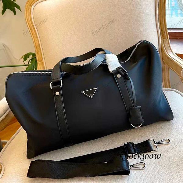 large capacity travel bag triangle metal decoration designer bag crossbody designer bags tote bag bags designer women bag shoulder bag luxur
large capacity travel bag triangle metal decoration designer bag crossbody designer bags tote bag bags designer women bag shoulder bag luxur