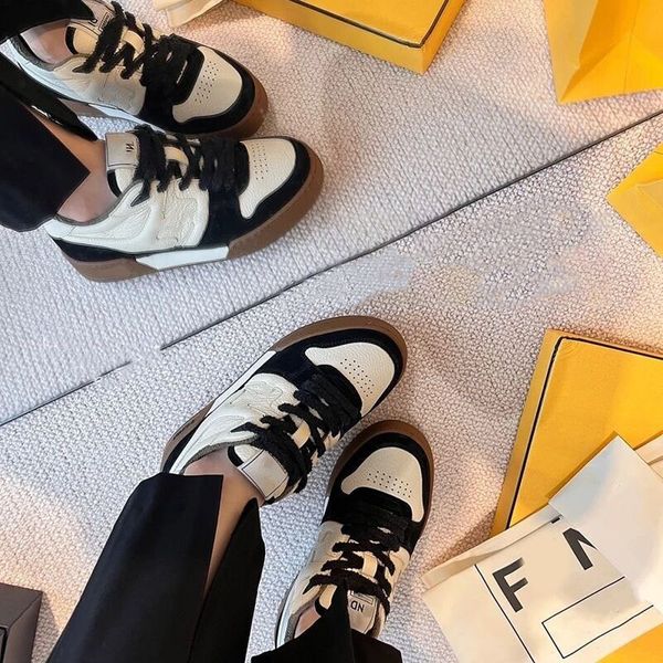 2023. new luxury shoes women's fashion classic women's luxury bean shoes sole ff logo thick sole slippers real leather shoes casua, Black
2023. new luxury shoes women's fashion classic women's luxury bean shoes sole ff logo thick sole slippers real leather shoes casua, Black