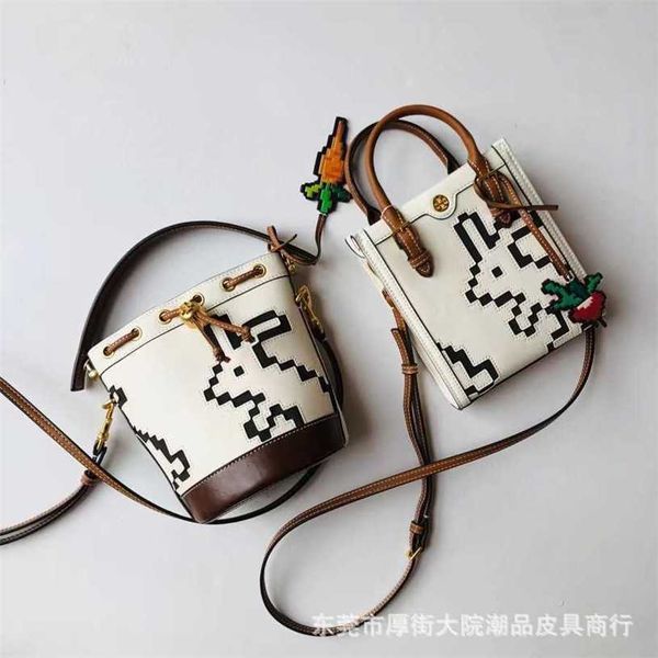 18% off bag 2024 new launch designer handbag early launch tb women's tmonogram rabbit pattern one shoulder crossbody portable water buc
18% off bag 2024 new launch designer handbag early launch tb women's tmonogram rabbit pattern one shoulder crossbody portable water buc