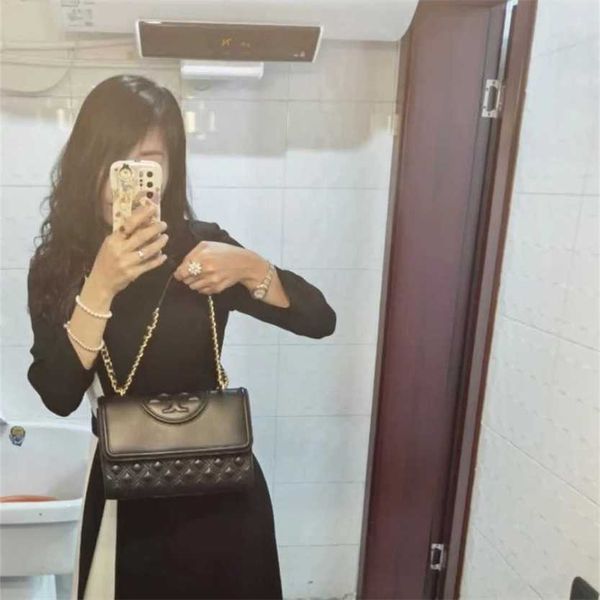 20% off bag 2024 new launch designer handbag early launch sheepskin diamond spliced tassel fleming frosted 733 one crossbody chain women
20% off bag 2024 new launch designer handbag early launch sheepskin diamond spliced tassel fleming frosted 733 one crossbody chain women
