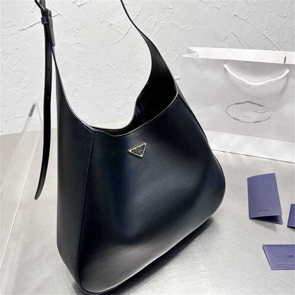 22% off bag 2024 new launch designer handbag korean solid diagonal straddle large capacity tote female
22% off bag 2024 new launch designer handbag korean solid diagonal straddle large capacity tote female