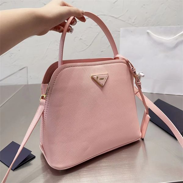 2023 woman shell bags designer bag crossbody shoulder bags luxury handbag purse lady shopping totes leather 5a
2023 woman shell bags designer bag crossbody shoulder bags luxury handbag purse lady shopping totes leather 5a