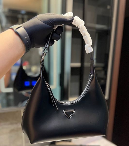 designer shoulder bag luxurys handbags glossy leather handbag lady clutch bag boho classic womens handbag fashion designers bags solid color
designer shoulder bag luxurys handbags glossy leather handbag lady clutch bag boho classic womens handbag fashion designers bags solid color