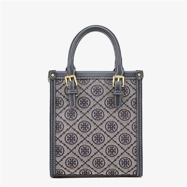 18% off bag 2024 new launch designer handbag early launch tb women's new fashion one shoulder small canvas crossbody versatile tote
18% off bag 2024 new launch designer handbag early launch tb women's new fashion one shoulder small canvas crossbody versatile tote