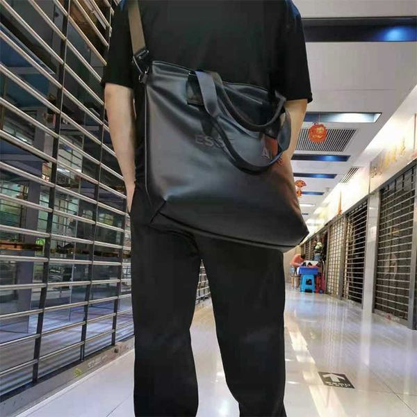 men crossbody bags handbags 2023 new ess large capacity shopping bags for women luxury fashion female pu leather shoulder tote bag y2k 
men crossbody bags handbags 2023 new ess large capacity shopping bags for women luxury fashion female pu leather shoulder tote bag y2k