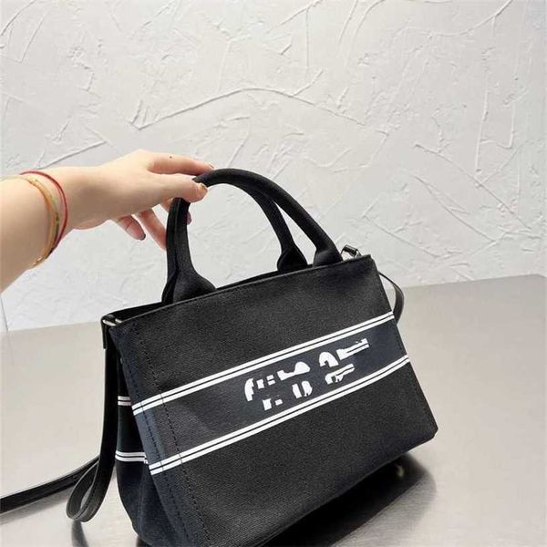 18% off bag 2024 new launch designer handbag p new casual portable canvas shoulder high capacity women's crossbody
18% off bag 2024 new launch designer handbag p new casual portable canvas shoulder high capacity women's crossbody
