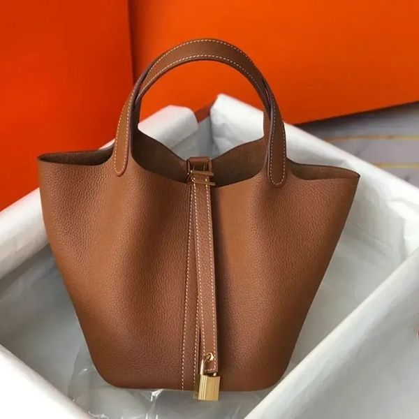 fashion bags summer new fashion bag women's handbag fashion versatile colored vegetable basket simple and casual
fashion bags summer new fashion bag women's handbag fashion versatile colored vegetable basket simple and casual