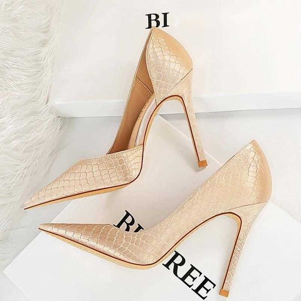shoes designer sandal women pumps pointed toe high heels ladies shoes fashion heels pumps party shoes plus 230807, Black
shoes designer sandal women pumps pointed toe high heels ladies shoes fashion heels pumps party shoes plus 230807, Black