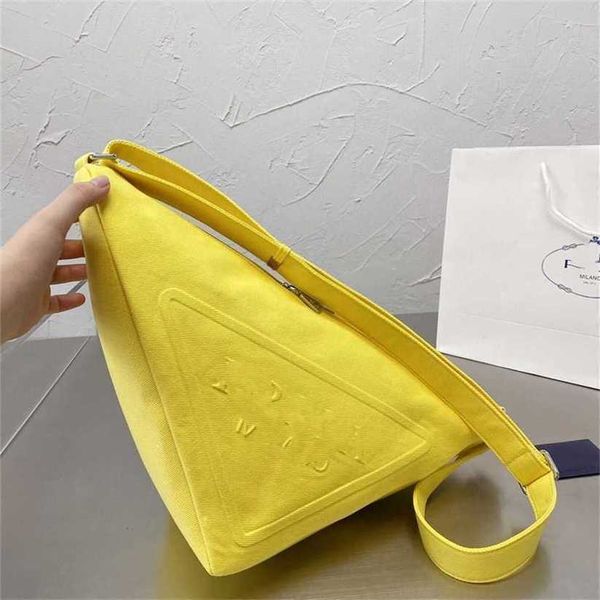 12% off bag 2024 new launch designer handbag p married new canvas trendy women's versatile literature simple korean version one shoulde
12% off bag 2024 new launch designer handbag p married new canvas trendy women's versatile literature simple korean version one shoulde